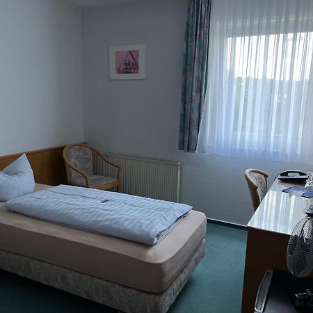 Niebuhrs Hotel Фридрихсдорф Номер фото