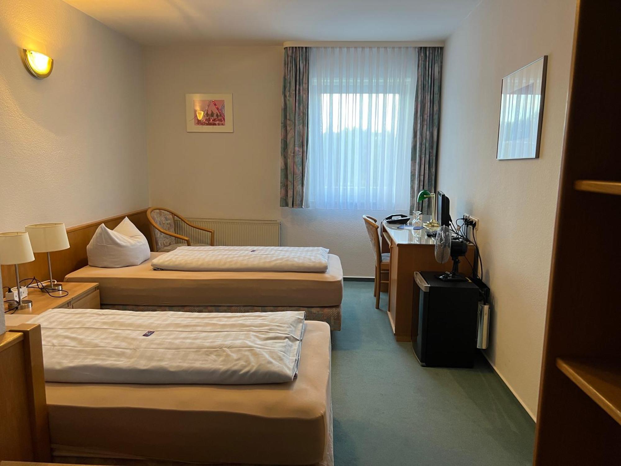 Niebuhrs Hotel Фридрихсдорф Номер фото